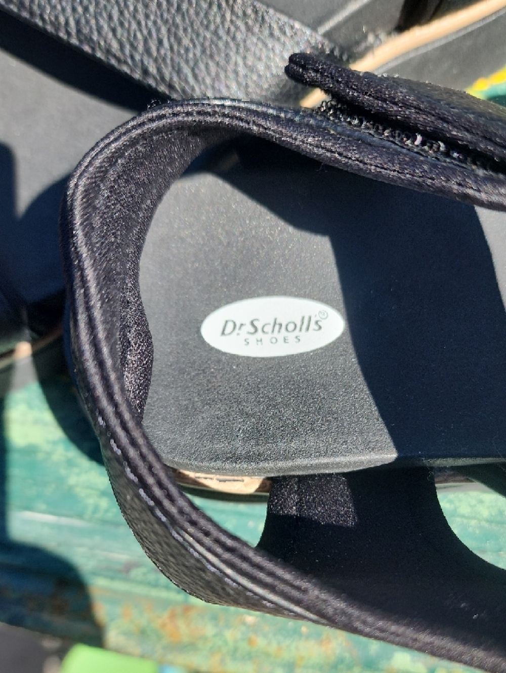 Dr. Scholl's Black Triple-Strap Comfort Sandals Size 8 - Picture 2 of 10